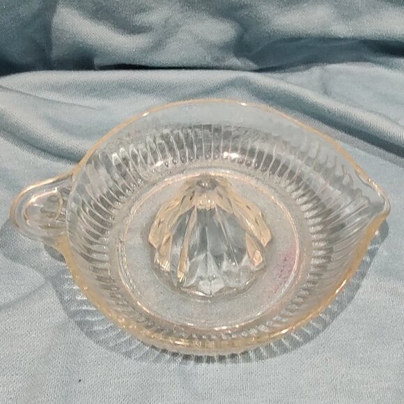 Vintage Juicer Glass Clear Pour Spout And Handle - Picture 3 of 8